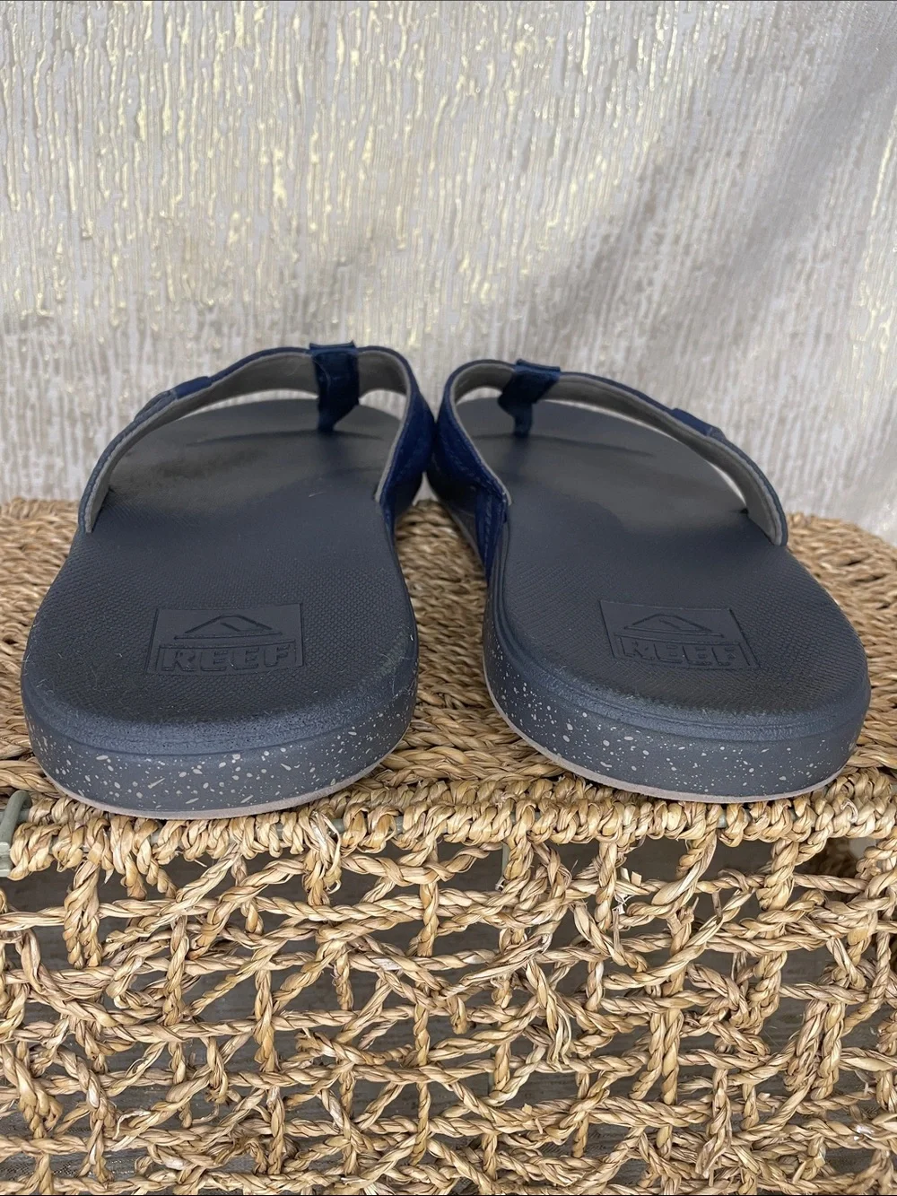 Reef Navy and Dark Gray Men’s CUSHION Classic Flip Flops Sz 9